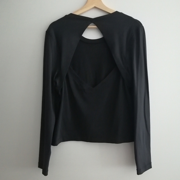 Lululemon Back Up Long Sleeve Open Back Black Light Sweater Medium - Picture 3 of 14